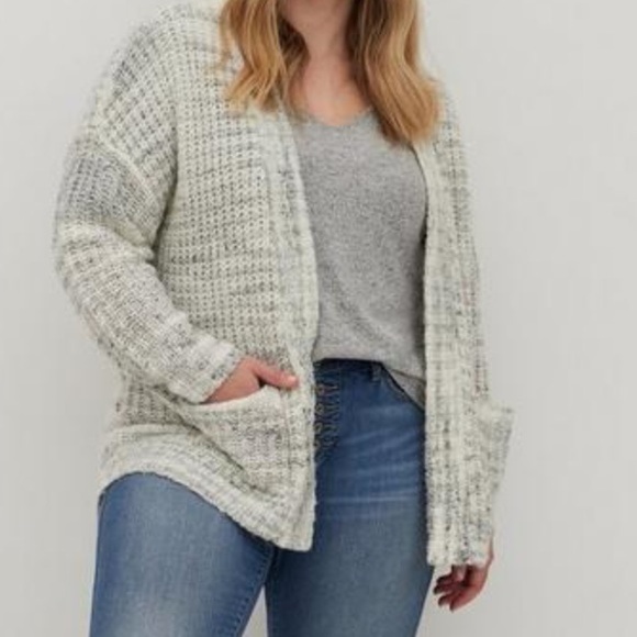 Torrid White & Grey Knit Cocoon Cardigan - Picture 2 of 10
